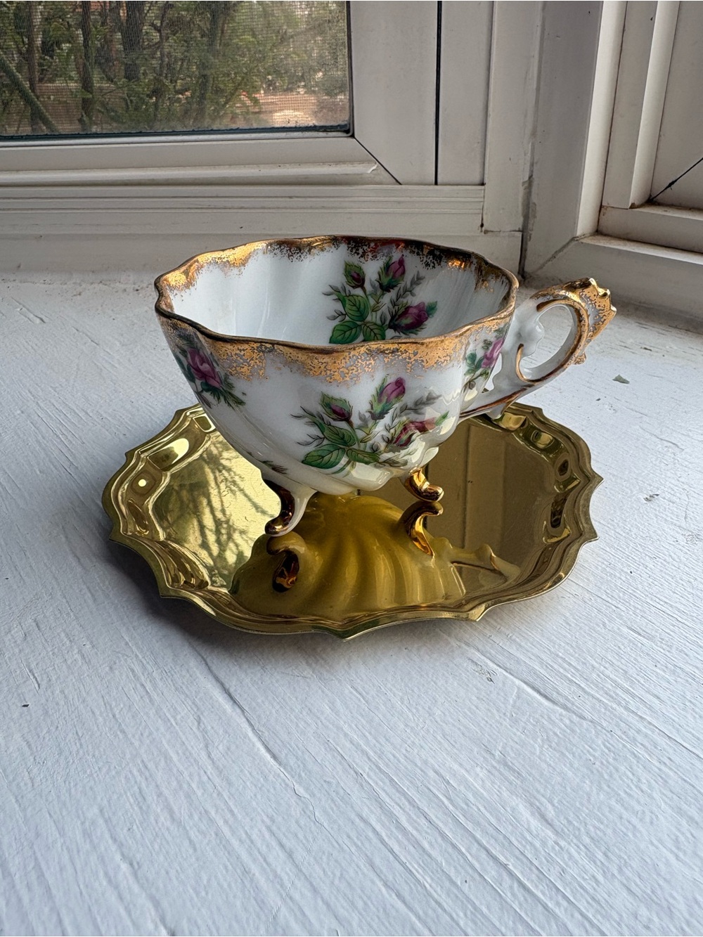 Vintage Floral Gold-Trimmed Footed Teacup